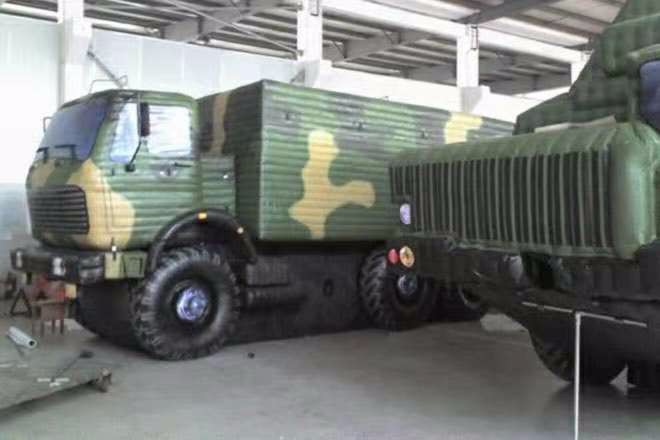 安乡大型军事车